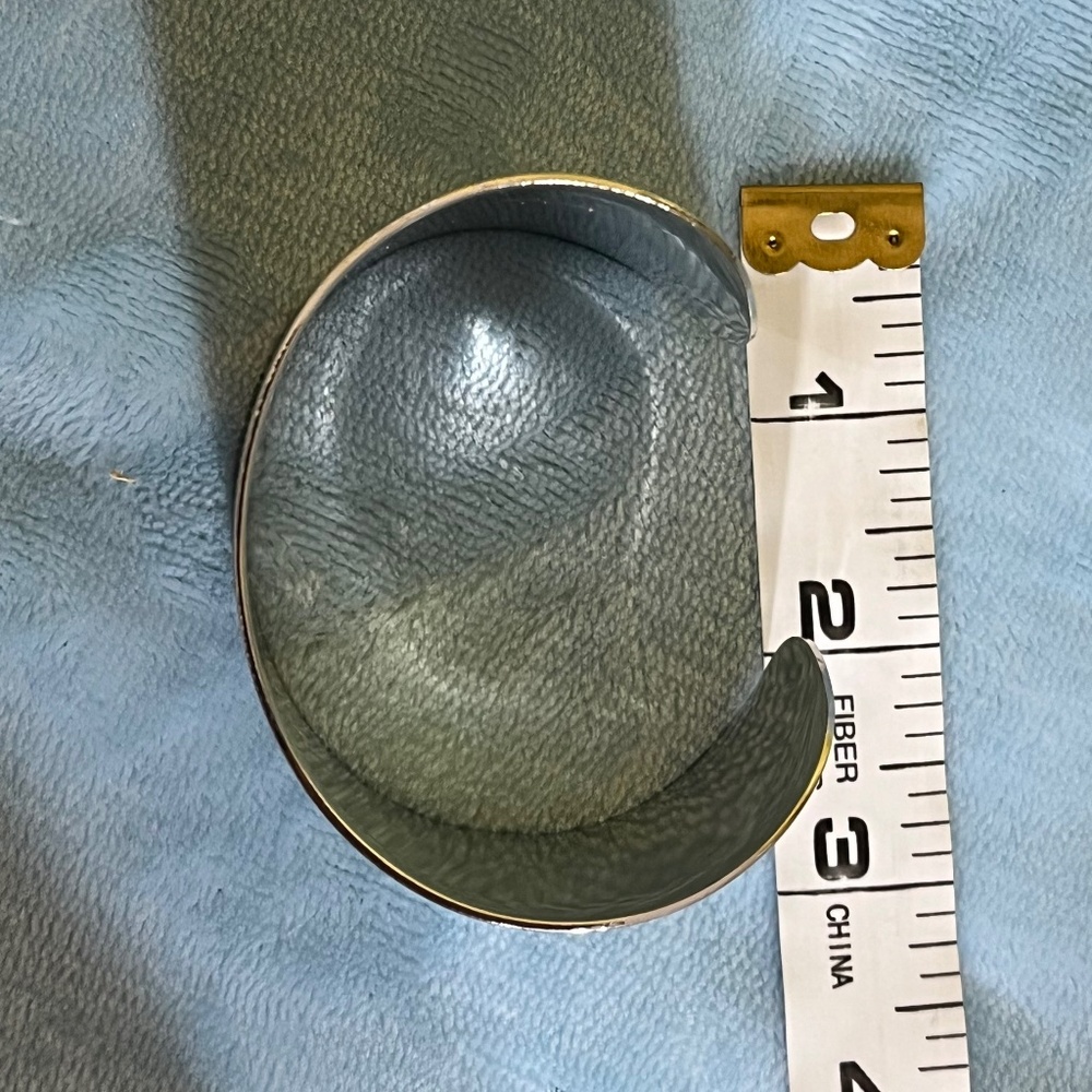 NEW silver cuff bracelet - Picture 3 of 8
